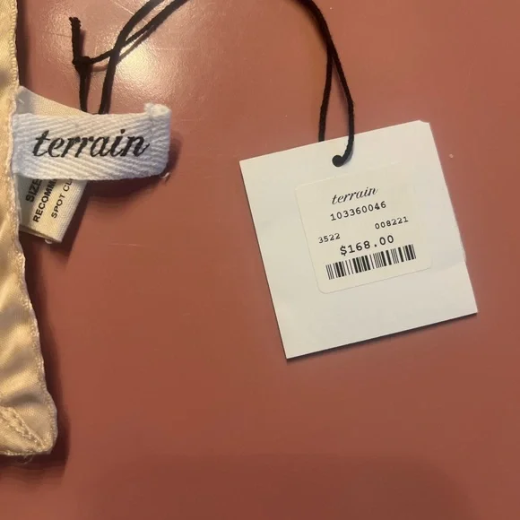 Terrain Celestial Embroidery Velvet Runner - Picture 10 of 12